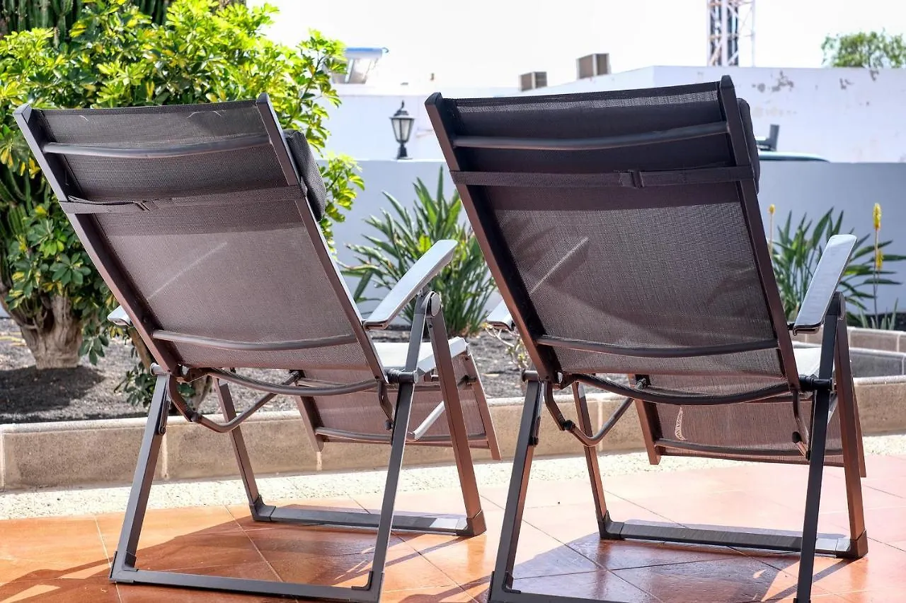 Suite Helios Relax A 500M De La Playa Puerto del Carmen  Apartment Puerto del Carmen (Lanzarote)